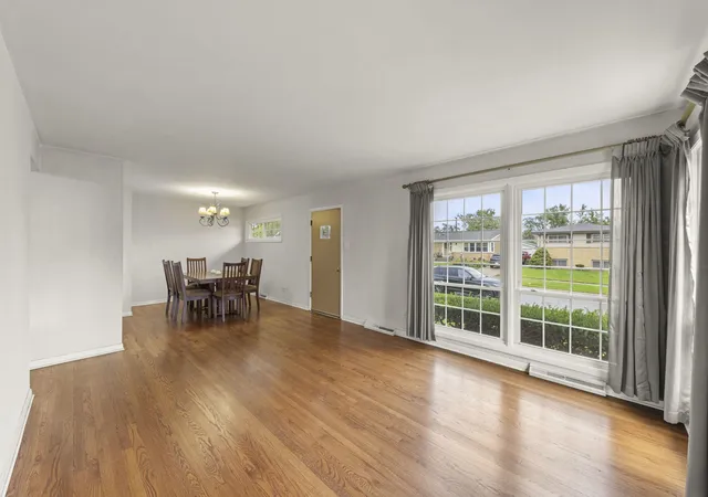 Photo 3 of Single family home for sale at 70 E Craig Dr, Chicago Heights, IL 60411 | MLS# 12776246 | Listing updated on 2026-10-07