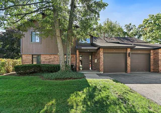 Photo 1 of Condo for sale at 3 Creekside Cir #B, Elgin, IL 60123 | MLS# 12776258 | Listing updated on 2026-10-07