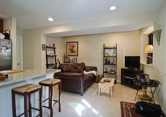 Listing Photo 2 - Condo for sale in building located at 2335 W Iowa St, Chicago, IL 60622 - Unit #1G