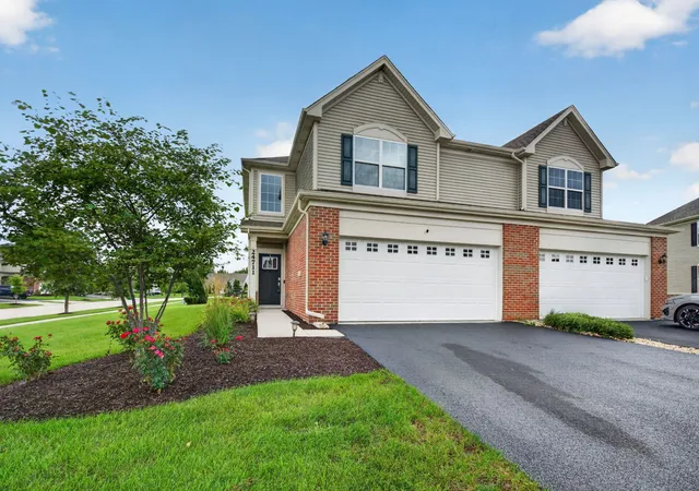 Photo 1 of Townhouse for sale at 24711 S Dart Rd, Manhattan, IL 60442 | MLS# 12776261 | Listing updated on 2026-10-03