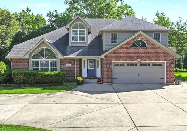 Photo 1 of Single family home for sale at 5937 Boundary Rd, Downers Grove, IL 60516 | MLS# 12776262 | Listing updated on 2026-10-22