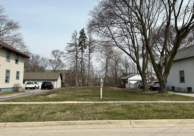 Land for sale at 0 E Sunnyside Ave, Libertyville, IL 60048 | MLS# 12776263