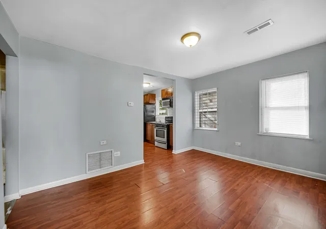 Photo 4 of Single family home for sale at 15041 Riverside Dr, South Holland, IL 60473 | MLS# 12776268 | Listing updated on 2026-10-03