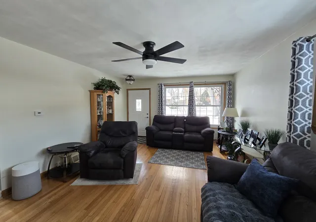Photo 3 of Single family home for sale at 1905 N Hilltop Ave, Zion, IL 60099 | MLS# 12776269 | Listing updated on 2026-10-07