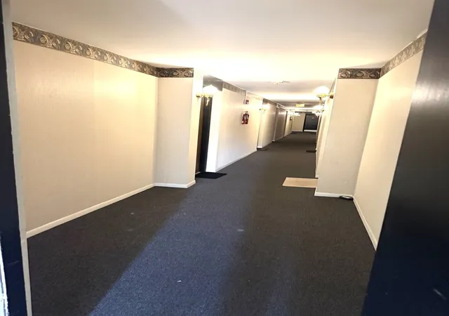 Listing Photo 4 - Condo for sale in building located at 6135 W 94Th St, Oak Lawn, IL 60453 - Unit #A3