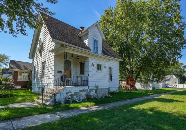 Photo 1 of Single family home for sale at 1203 S 4th Avenue, Kankakee, IL 60901 | MLS# 12776288 | Listing updated on 2026-10-03