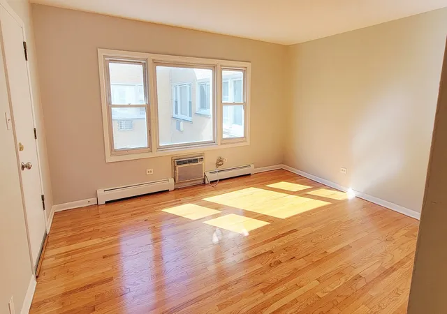 Listing Photo 4 - Condo for sale in building located at 3810 Ruby St, Schiller Park, IL 60176 - Unit #2W