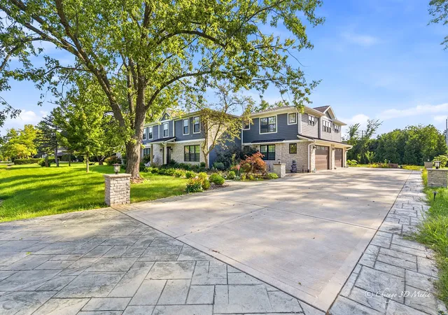 Photo 3 of Single family home for sale at 201 Rue Touraine, Deer Park, IL 60010 | MLS# 12776330 | Listing updated on 2026-10-04