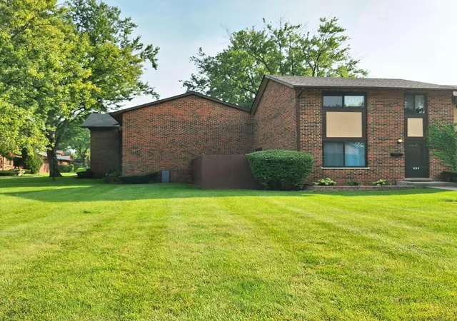 Photo 1 of Townhouse for sale at 18w085 14th Street, Villa Park, IL 60181 | MLS# 12776342 | Listing updated on 2026-10-03
