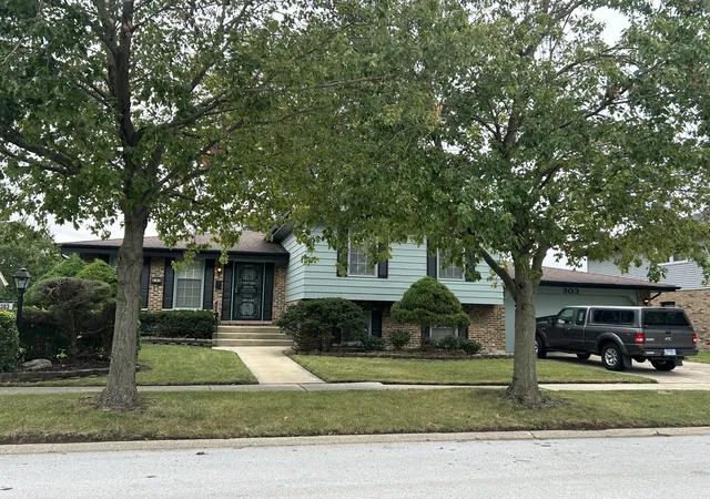 Photo 1 of Single family home for sale at 303 S University Ave, Glenwood, IL 60425 | MLS# 12776347 | Listing updated on 2026-10-04