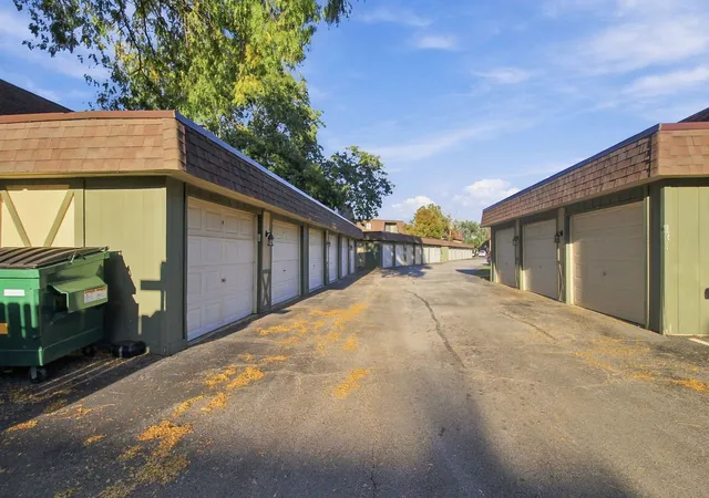 Photo 3 of Condo for sale at 11129 Northwest Rd #F, Palos Hills, IL 60465 | MLS# 12776362 | Listing updated on 2026-10-03