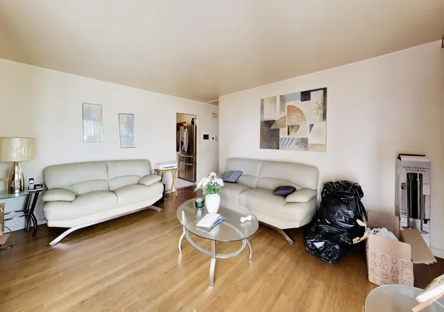 Photo 4 of Single family home for sale at 16242 Oxford Dr, Markham, IL 60428 | MLS# 12776403 | Listing updated on 2026-10-27