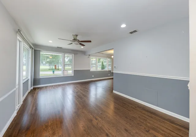 Photo 3 of Single family home for sale at 913 E 166th Street, South Holland, IL 60473 | MLS# 12776413 | Listing updated on 2026-10-05