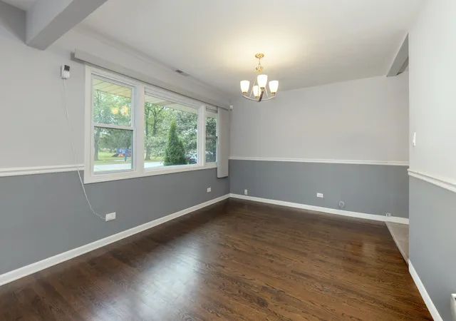 Photo 4 of Single family home for sale at 913 E 166th Street, South Holland, IL 60473 | MLS# 12776413 | Listing updated on 2026-10-05