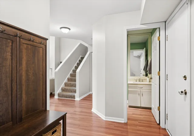 Photo 2 of Condo for sale at 1302 Pimlico Pkwy, Libertyville, IL 60048 | MLS# 12776415 | Listing updated on 2026-10-07