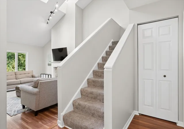 Photo 3 of Condo for sale at 1302 Pimlico Pkwy, Libertyville, IL 60048 | MLS# 12776415 | Listing updated on 2026-10-07