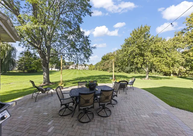 Photo 2 of Single family home for sale at 1n210 Coventry Dr, Carol Stream, IL 60188 | MLS# 12776436 | Listing updated on 2026-10-08