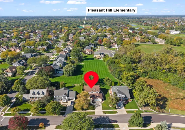Photo 4 of Single family home for sale at 1n210 Coventry Dr, Carol Stream, IL 60188 | MLS# 12776436 | Listing updated on 2026-10-08