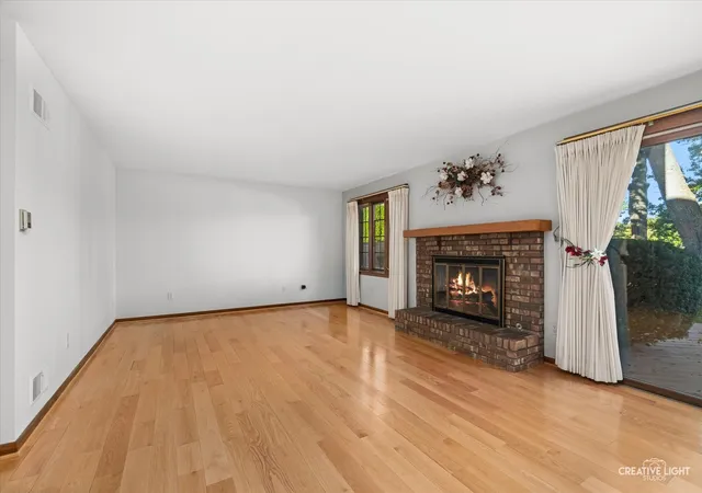 Photo 3 of Single family home for sale at 13 Windwood Dr, Sugar Grove, IL 60554 | MLS# 12776462 | Listing updated on 2026-10-21
