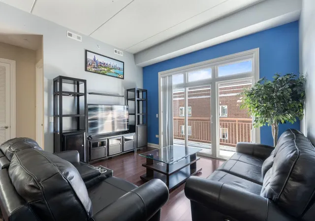 Photo 3 of Condo for sale at 787 Graceland Ave #501, Des Plaines, IL 60016 | MLS# 12776468 | Listing updated on 2026-10-06
