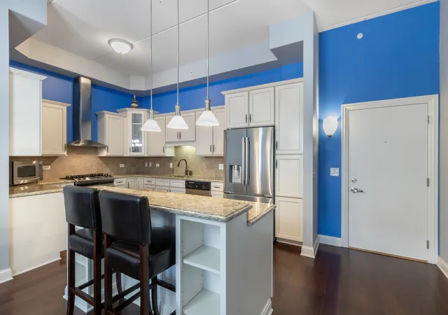 Listing Photo 5 - Condo for sale in building located at 787 Graceland Ave, Des Plaines, IL 60016 - Unit #501