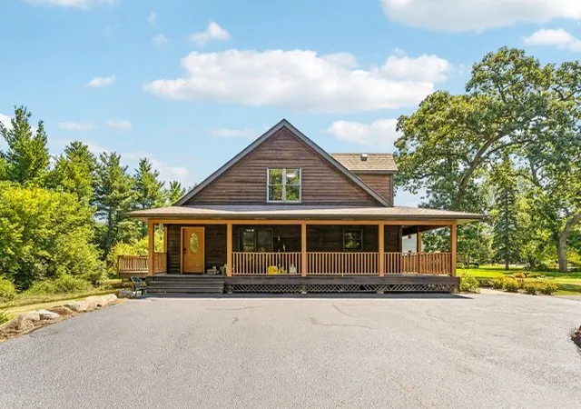 Photo 1 of Single family home for sale at 1921 Annettes Cir, Sugar Grove, IL 60554 | MLS# 12776478 | Listing updated on 2026-10-07