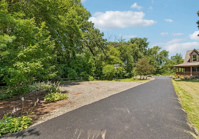 Photo 3 of Single family home for sale at 1921 Annettes Cir, Sugar Grove, IL 60554 | MLS# 12776478 | Listing updated on 2026-10-07