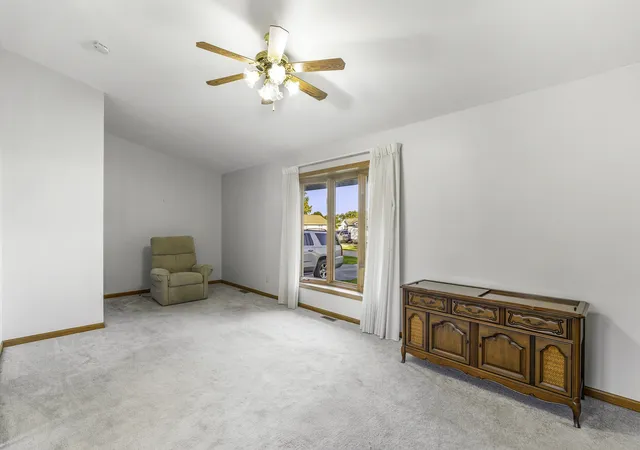 Photo 3 of Single family home for sale at 285 Legner St, Leland, IL 60531 | MLS# 12776486 | Listing updated on 2026-10-08