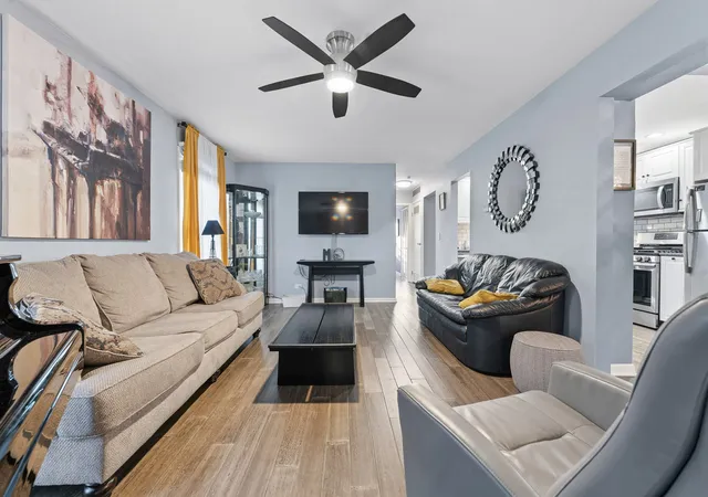 Photo 4 of Condo for sale at 1804 Fayette Walk #D, Hoffman Estates, IL 60169 | MLS# 12776504 | Listing updated on 2026-10-07