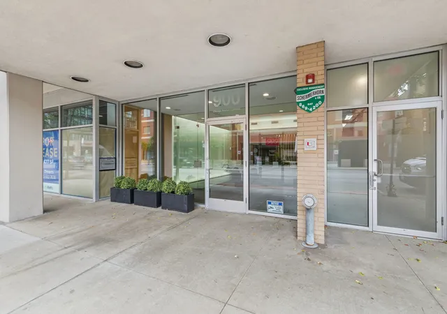 Listing Photo 4 - Condo for sale in building located at 900 Chicago Ave, Evanston, IL 60202 - Unit #616