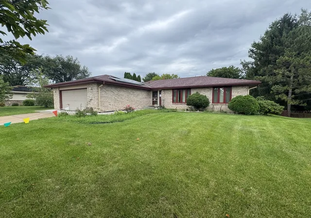 Photo 1 of Single family home for sale at 4680 Bedfordshire Dr, Loves Park, IL 61111 | MLS# 12776524 | Listing updated on 2026-10-07