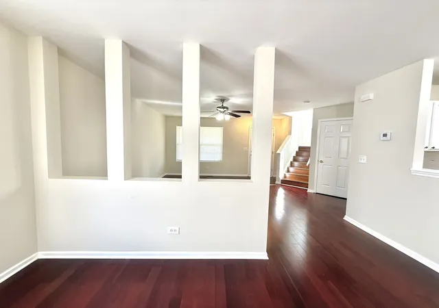 Photo 3 of Single family home for sale at 140 Mountain Laurel Ct, Romeoville, IL 60446 | MLS# 12776549 | Listing updated on 2026-10-05