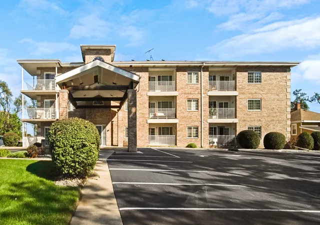 Photo 1 of Condo for sale at 18216 Lange St #1A, Lansing, IL 60438 | MLS# 12776555 | Listing updated on 2026-10-05