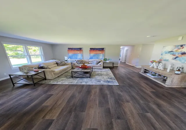 Photo 3 of Single family home for sale at 2059 Robert St, Aurora, IL 60506 | MLS# 12776557 | Listing updated on 2026-10-05