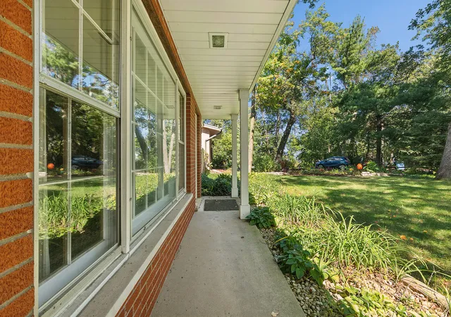 Photo 3 of Single family home for sale at 17914 S Hood Ave, Homewood, IL 60430 | MLS# 12776559 | Listing updated on 2026-10-06