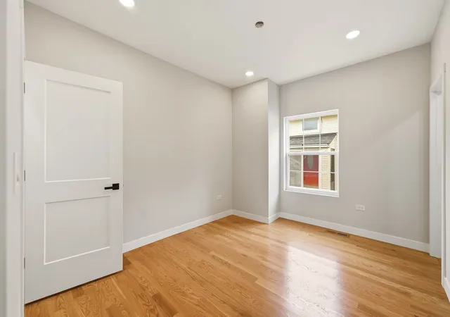 Photo 3 of Single family home for sale at 201 N Bierman Ave, Villa Park, IL 60181 | MLS# 12776570 | Listing updated on 2026-10-18