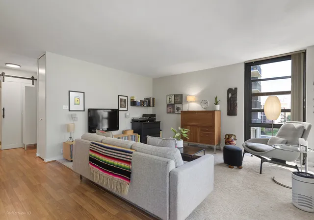 Photo 3 of Condo for sale at 3021 S Michigan Ave #407, Chicago, IL 60616 | MLS# 12776581 | Listing updated on 2026-10-08