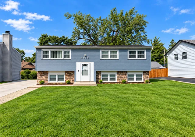 Photo 1 of Single family home for sale at 4936 153rd Street, Oak Forest, IL 60452 | MLS# 12776585 | Listing updated on 2026-10-06