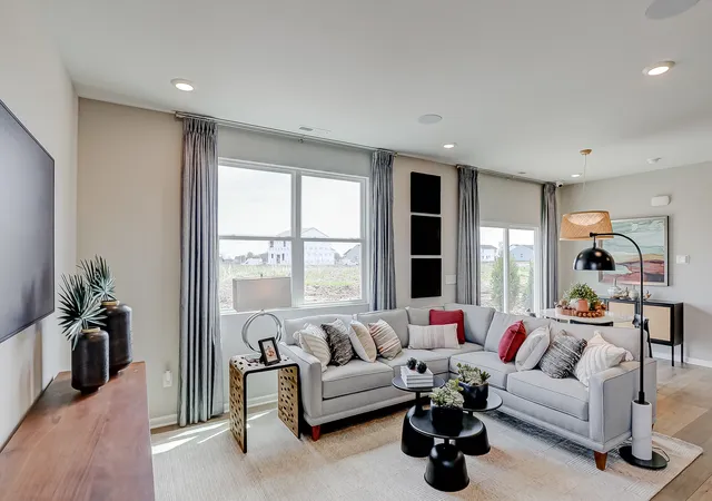 Photo 4 of Townhouse for sale at 12330 Langley Cir, Huntley, IL 60142 | MLS# 12776613 | Listing updated on 2026-10-04