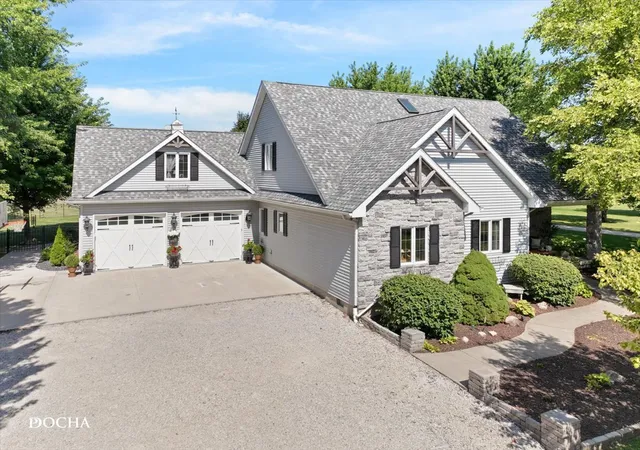 Photo 1 of Single family home for sale at 4229 E 2551st Road, Sheridan, IL 60551 | MLS# 12776621 | Listing updated on 2026-10-08