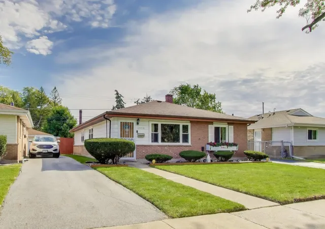 Photo 2 of Single family home for sale at 1339 Greenbay Ave, Calumet City, IL 60409 | MLS# 12776625 | Listing updated on 2026-10-29