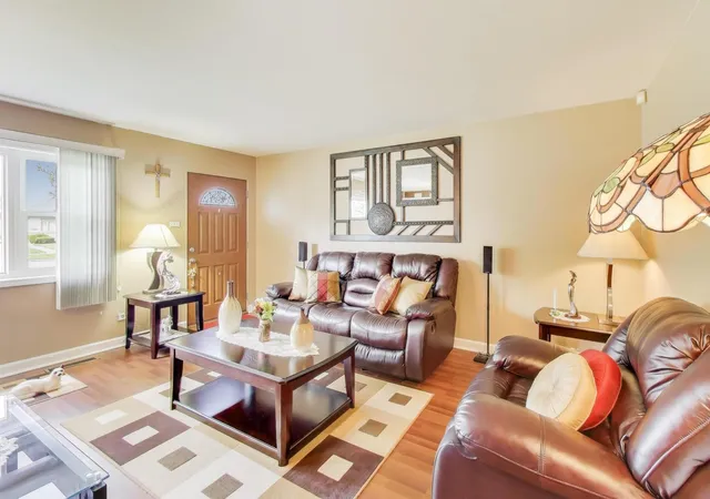 Photo 4 of Single family home for sale at 1339 Greenbay Ave, Calumet City, IL 60409 | MLS# 12776625 | Listing updated on 2026-10-29