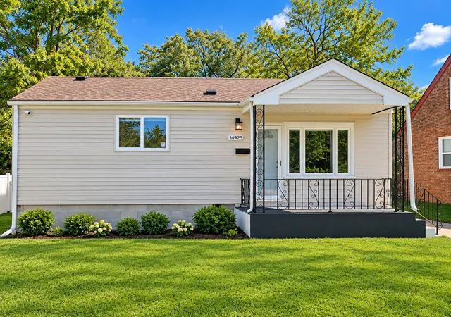 Photo 1 of Single family home for sale at 14925 Riverside Dr, South Holland, IL 60473 | MLS# 12776632 | Listing updated on 2026-10-04