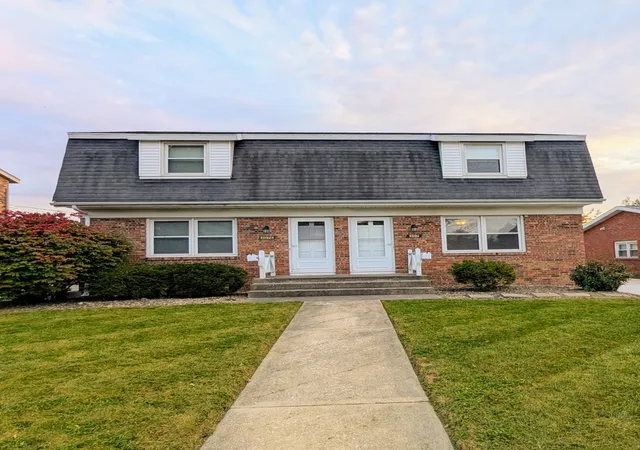 Multi family home for sale at 307 Robinhood Ln, Bloomington, IL 61701 | MLS# 12776658