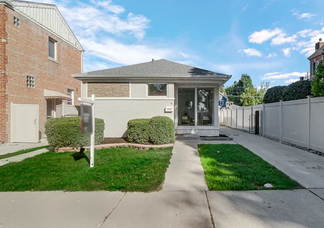 Photo 2 of Single family home for sale at 5237 S Natoma Ave, Chicago, IL 60638 | MLS# 12776661 | Listing updated on 2026-10-08