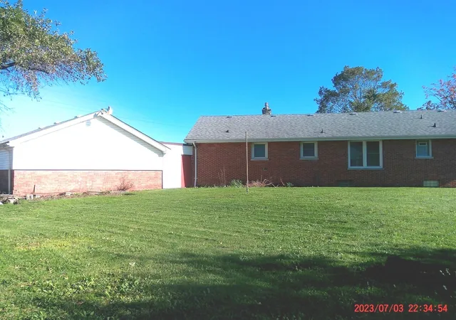 Photo 4 of Single family home for sale at 4806 W Main St, Monee, IL 60449 | MLS# 12776662 | Listing updated on 2026-10-07