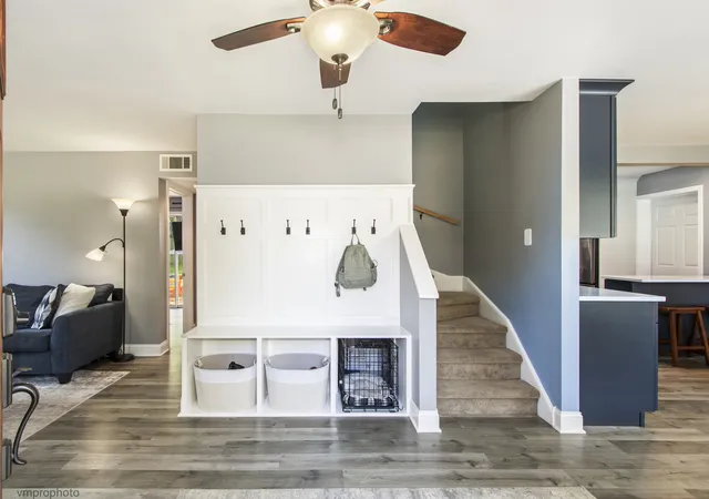 Photo 3 of Single family home for sale at 423 S 4th Avenue, Libertyville, IL 60048 | MLS# 12776681 | Listing updated on 2026-10-07