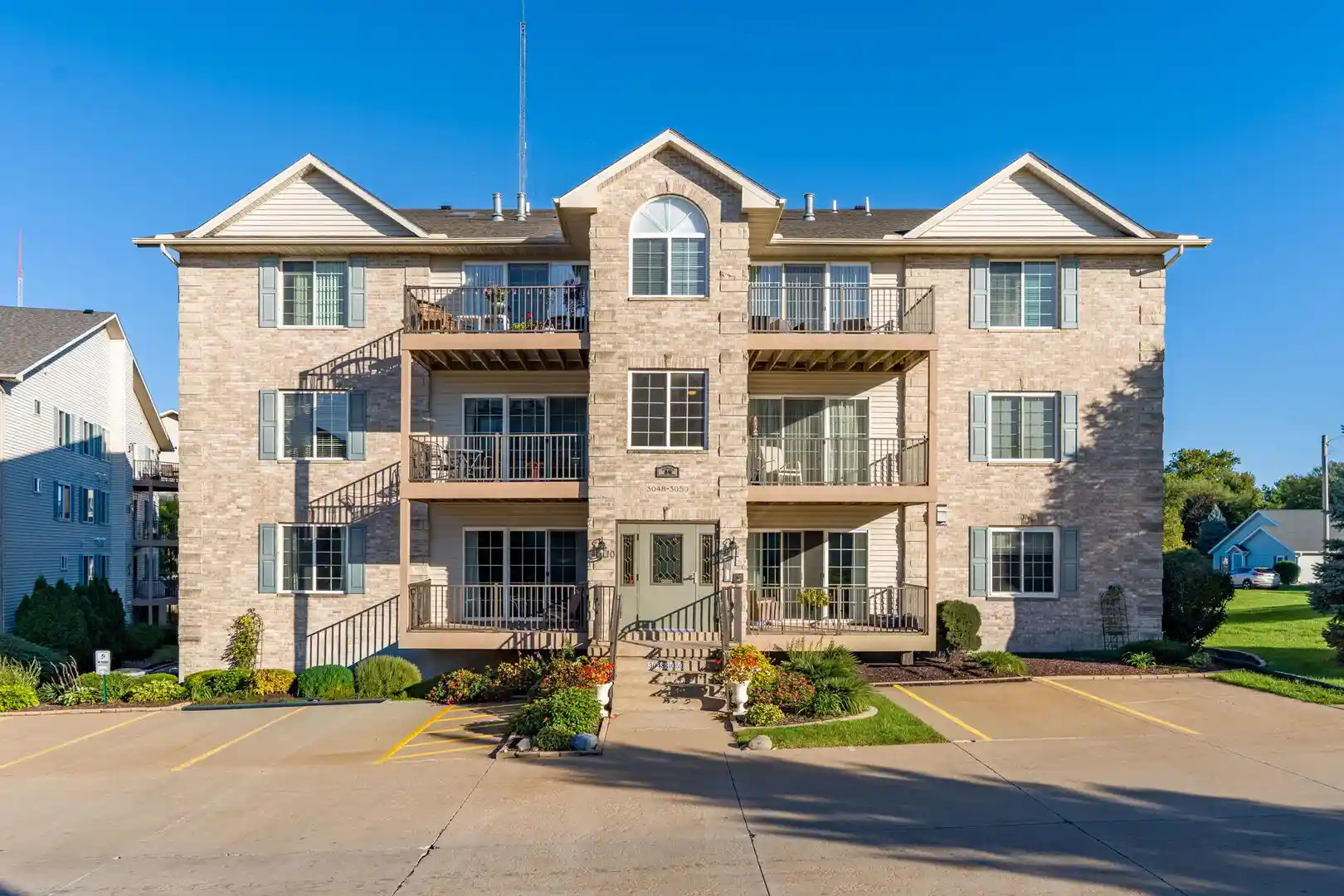 Listing Photo 1 - Condo for sale in 3052 Holiday Ct located at 3052 Holiday Ct, Bettendorf, IA 52722 - Unit 3052 Holiday Ct