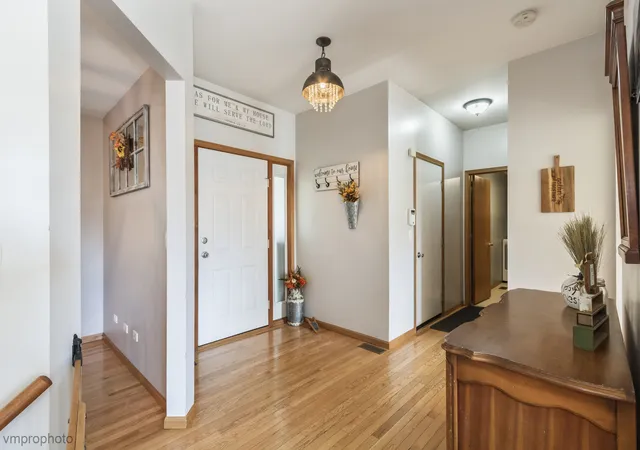 Photo 3 of Single family home for sale at 3709 Dorchester Pl, Mc Henry, IL 60050 | MLS# 12776706 | Listing updated on 2026-10-08