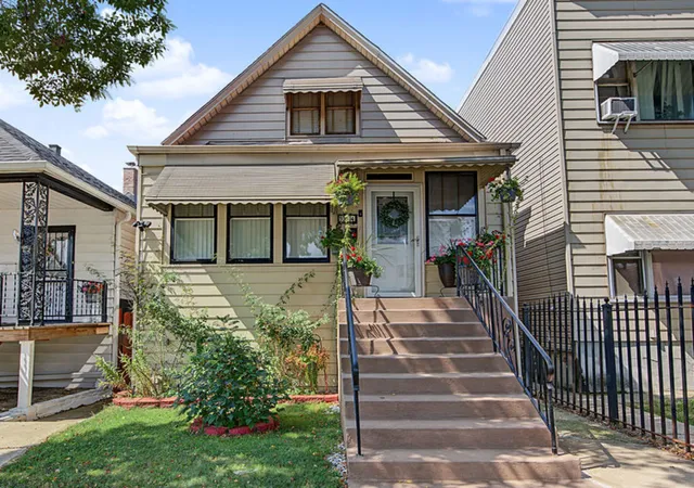 Single family home for sale at 10414 S Ewing Ave, Chicago, IL 60617 | MLS# 12776707